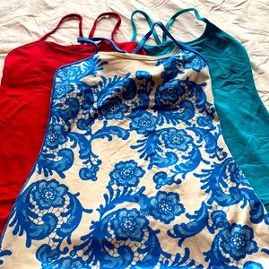 LULULEMON POWER Y TANK SZ 4